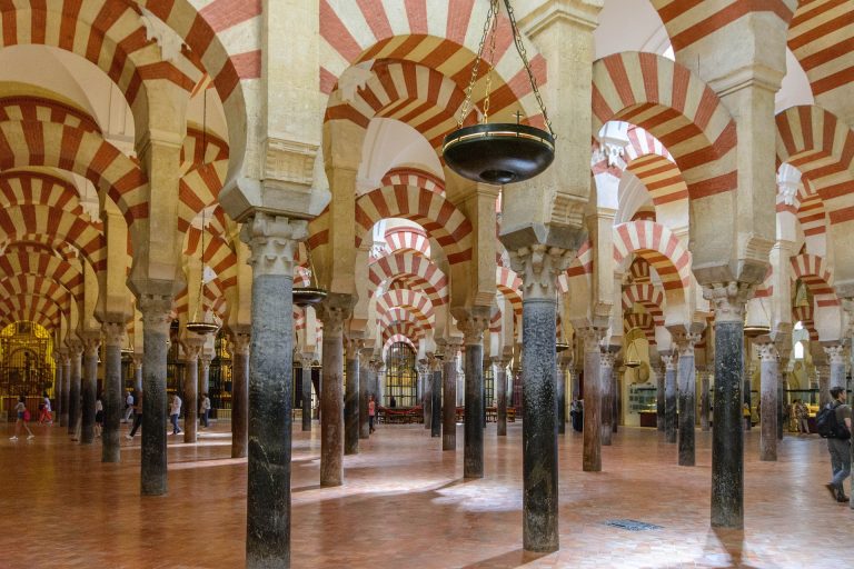 Columnas interiores de la Mezquita, que tienes que ver en Córdoba cuando la visitesvisites Córdo