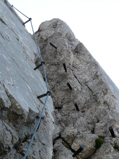 Puntos de anclaje para via ferrata