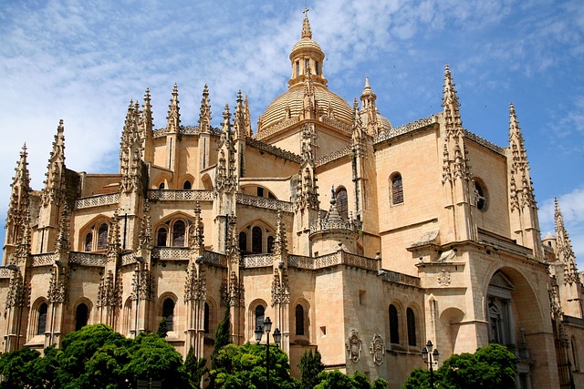 Vista de la catedral de Segovia en España