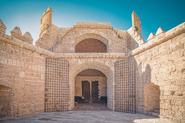 Puerta en la Alcazaba de Almería
