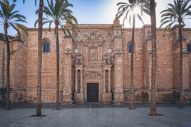 Exterior de la catedral de Almería