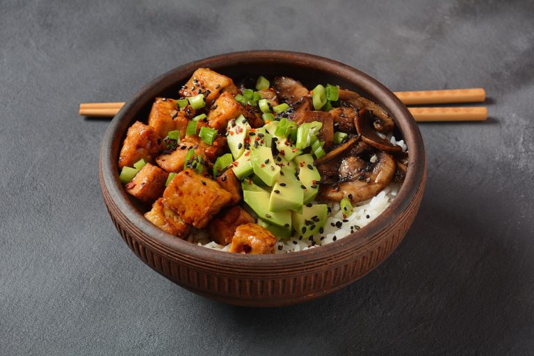 bolw con tofu y verduras