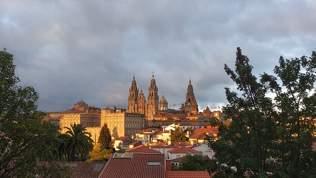 Catedral, ciudad. Santiago de Compostela, España.